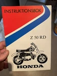 Honda Z50 Rd Original Owners Manual - Swedish Nos. Fixed Price $100.00.