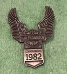 Nos Harley Davidson 1982 Shovelhead Front Fender Badge Emblem Medallion. Fixed Price $60.00.