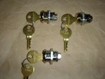 Harley Davidson Fl Dresser Saddlebag Lock Three Sets Keyed Alike 53307-69 Copy. Fixed Price $77.95.