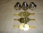 Harley Davidson Flhp + Fxrt Saddlebag Lock Kits 53580-82 Copy Flat Keyed Alike. Fixed Price $60.00.