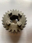 Norton Commando Amc Gearbox Layshaft 2ND 24T 04-0019 Nos. Fixed Price $54.22.