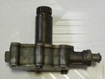 Harley Kr Xlr Iron XR750 1/4 Speed Oil Pump # 26203-54RA Oem Used Free Usa Ship!. Fixed Price $777.77.