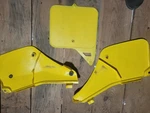 Oem Plastics Suzuki RM125 1987 With Graphics. Fixed Price $200.00.