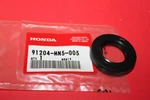 Nos Genuine Honda Oil Seal 28X48X9 GL1500 GL1800 Goldwing Oem # 91204-MN5-005. Fixed Price $14.95.