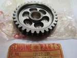 Kawasaki Nos New 13129-051 Output Shaft Low Gear 32T F6 F7 KD175 KE175. Fixed Price $12.70.