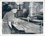 1941 Press Photo Detroit Mi Briggs Manufacturing Co Spot Welding - NER52253. Fixed Price $24.99.