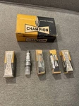 Vintage Champion UL-17V Nos Spark ( 5 Plugs ) UL17V. Fixed Price $15.95.