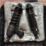 00-20 Harley-davidson G5K32-10 Touring Left / Right Rear Shocks Set. Fixed Price $130.00.