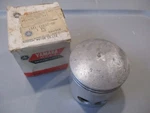 Nos Yamaha Oem Piston 70.75MM 1977-1978 DT250 1M1-11637-00. Fixed Price $109.99.